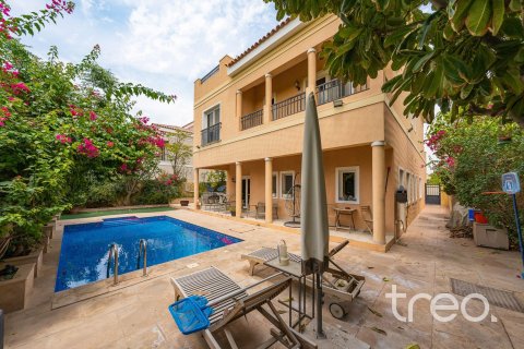 Вилла с 5 спальнями в Hacienda, ОАЭ №203922 14
