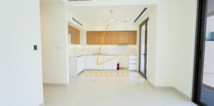 3 غرف نوم فيلا  رقم 131850