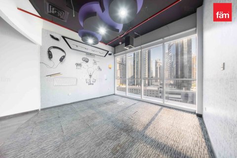 187.3m² Office in Business Bay, UAE No. 137481 4