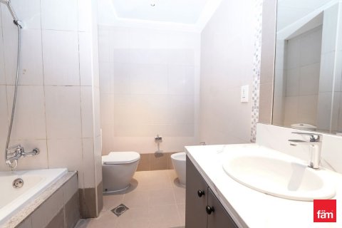 1 bedroom Apartment in Business Bay, UAE No. 137480 12