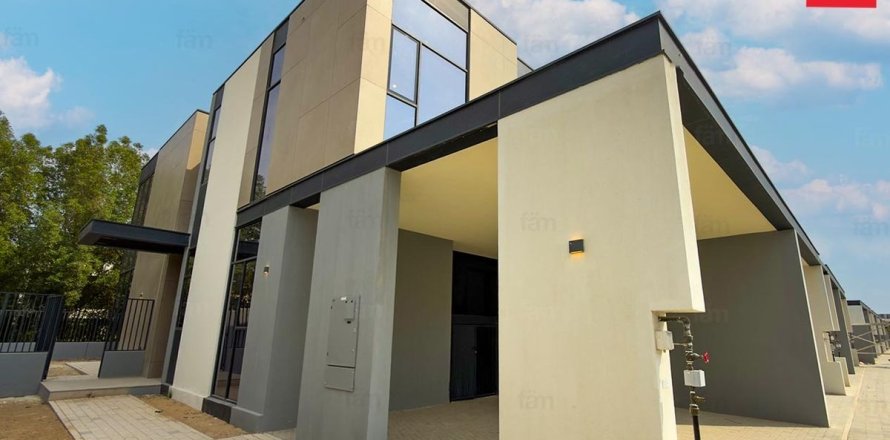 4 bedrooms Villa in Dubai, UAE No. 210852