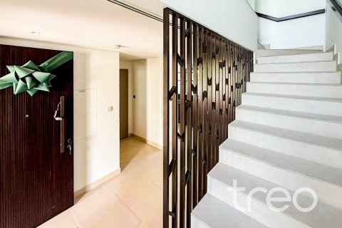 3 bedrooms Townhouse in Aura, UAE No. 174045 9
