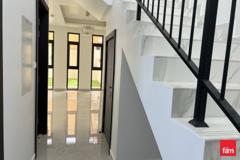 Вилла с 3 спальнями в Дубай, ОАЭ №146096 5