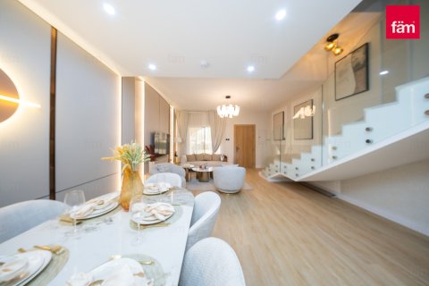 4 bedrooms Villa in Dubai, UAE No. 164482 5