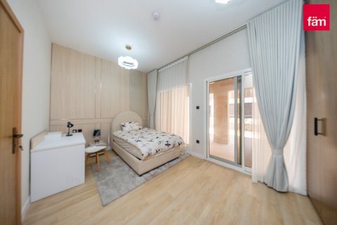 4 bedrooms Villa in Dubai, UAE No. 164482 13