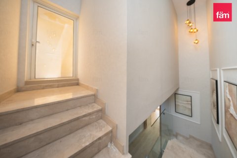 4 bedrooms Villa in Dubai, UAE No. 164482 7