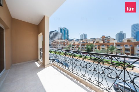 4 bedrooms Villa in Dubai, UAE No. 164482 9