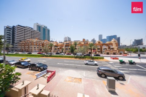 4 bedrooms Villa in Dubai, UAE No. 164482 19