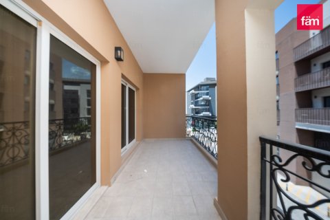 4 bedrooms Villa in Dubai, UAE No. 164482 4