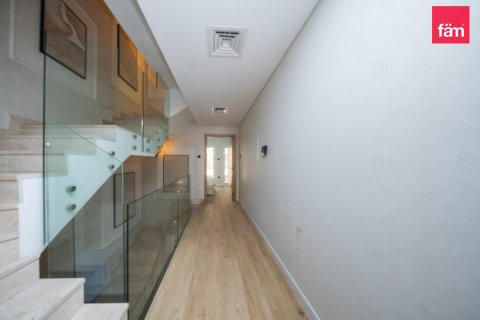 4 bedrooms Villa in Dubai, UAE No. 164482 28