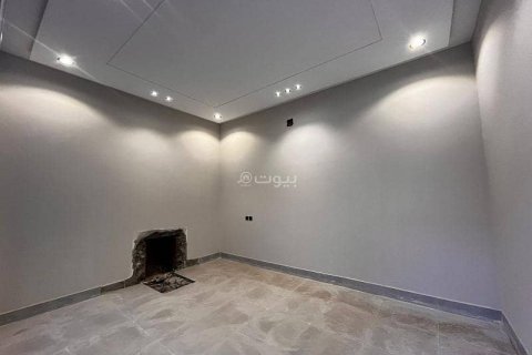 Villa de 5 dormitorios en Riyadh, Saudi Arabia No. 60222 3