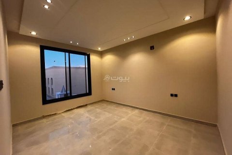 Villa de 5 dormitorios en Riyadh, Saudi Arabia No. 60222 14