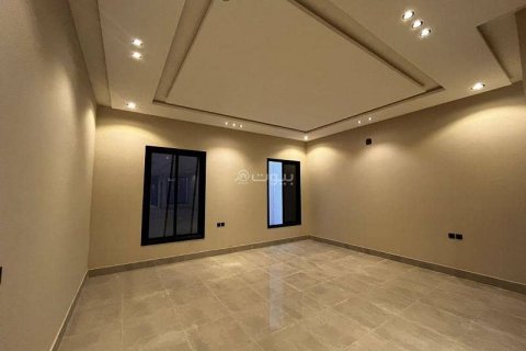 Villa de 5 dormitorios en Riyadh, Saudi Arabia No. 60222 10