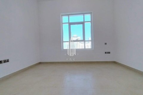 3 غرف نوم شقة في Hamdan Street, الإمارات العربية المتحدة رقم 52081 5