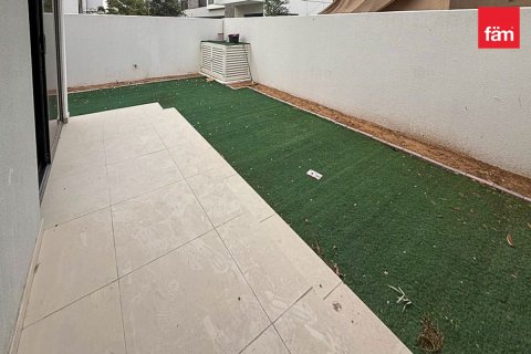 3 bedrooms Townhouse in Dubai, UAE No. 143560 9