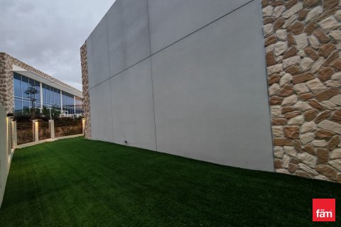 2 bedrooms Townhouse in Dubai, UAE No. 143555 9