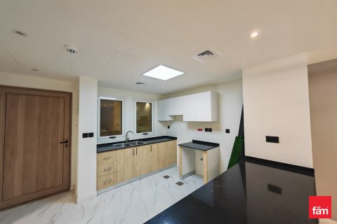 2 bedrooms Townhouse in Dubai, UAE No. 143555 11