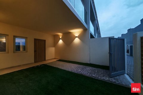 2 bedrooms Townhouse in Dubai, UAE No. 143555 4