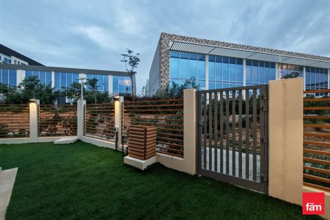 2 bedrooms Townhouse in Dubai, UAE No. 143555 5