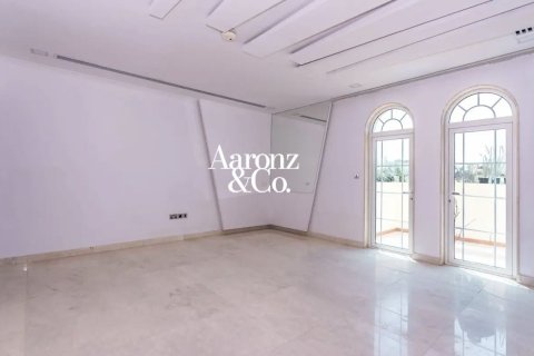Villa de 4 dormitorios en Jumeirah Park, UAE No. 203968 7