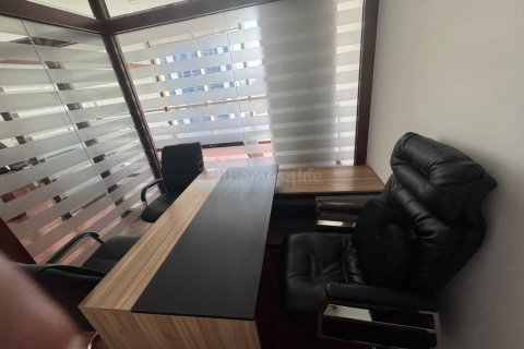 54m² Office in B2B Tower, UAE No. 163056 14