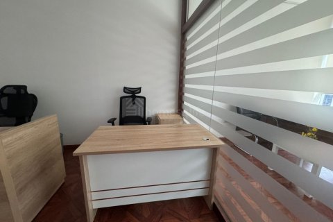 54m² Office in B2B Tower, UAE No. 163056 6