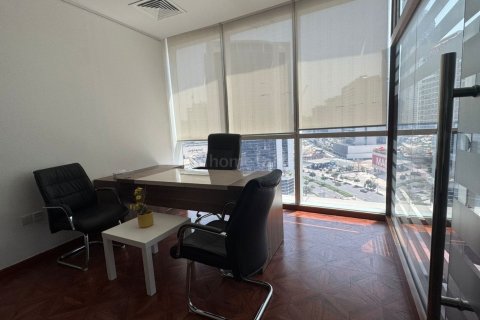 54m² Office in B2B Tower, UAE No. 163056 5