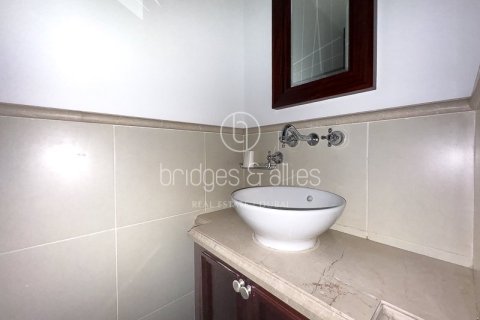 1 bedroom Apartment in Old Town, UAE No. 163945 3