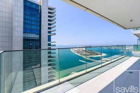 2 bedrooms Apartment in EMAAR Beachfront, UAE No. 194688