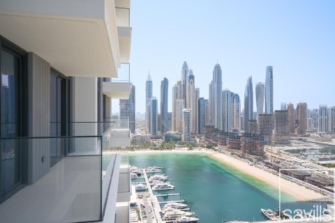Квартира с 3 спальнями в EMAAR Beachfront, ОАЭ №194685