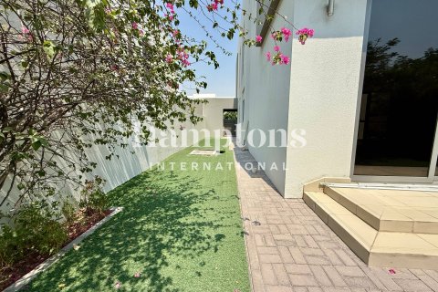 Villa de 3 dormitorios No. 118979 16