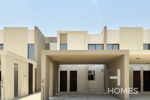 3 bedrooms Townhouse in Dubai, UAE No. 80336 2
