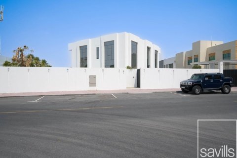 5 bedrooms Villa in Al Khawaneej, UAE No. 194447 3