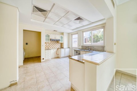 5 bedrooms Villa in Victory Heights, UAE No. 194444 8