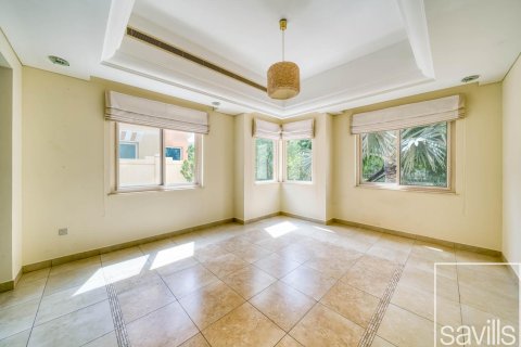 5 bedrooms Villa in Victory Heights, UAE No. 194444 4