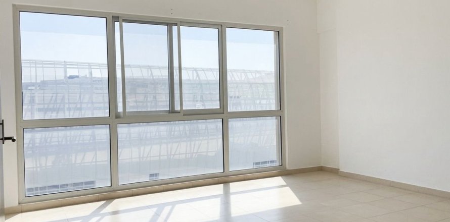 Apartment de 2 dormitorios en Dubai, UAE No. 166654