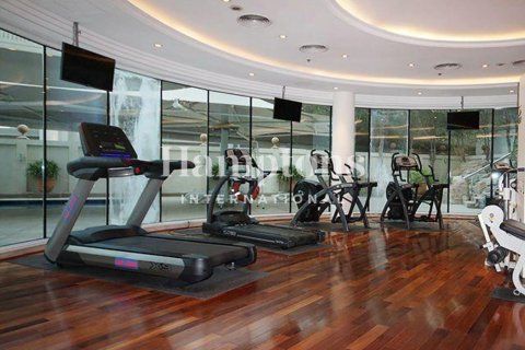 Apartment de 2 dormitorios en The Address Dubai Marina, UAE No. 142149 11