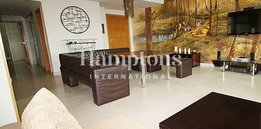 Apartment de 2 dormitorios en The Address Dubai Marina, UAE No. 142149