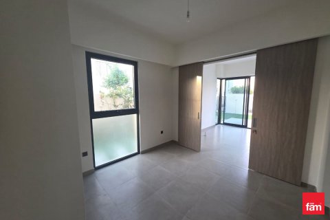 Villa de 4 dormitorios  No. 111922 10