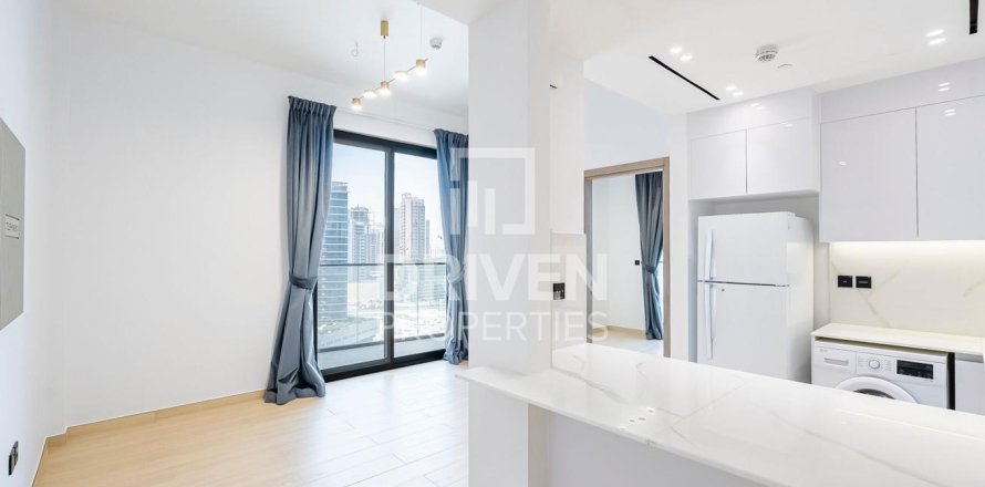 1 bedroom Apartment in District 12, UAE No. 190252