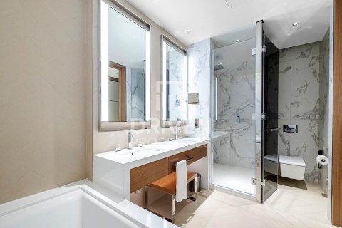 Квартира с 3 спальнями в The Address Residences Dubai Opera, ОАЭ №190247 8