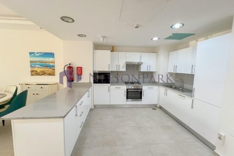 1 bedroom Apartment in Lusail, Qatar No. 56608 6
