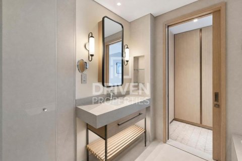 3 bedrooms Apartment in Vida Residences Dubai Mall, UAE No. 198747 9