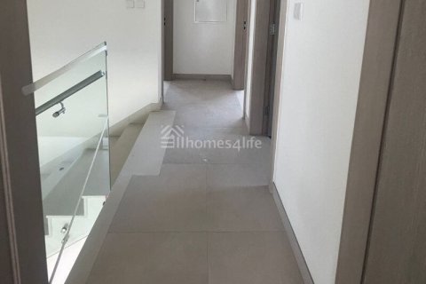 Townhouse de 4 dormitorios en Murooj Al Furjan, UAE No. 140054 7