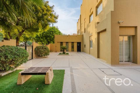 Villa de 7 chambres à Arabian Ranches, UAE No. 199170 31