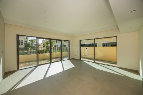 5 غرفة نوم  فيلا في Damac Lagoons, الإمارات العربية المتحدة رقم 168970 3