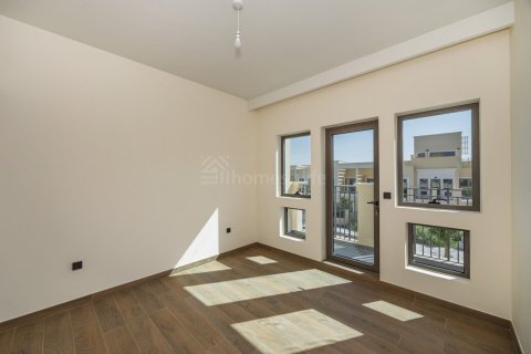 5 غرفة نوم  فيلا في Damac Lagoons, الإمارات العربية المتحدة رقم 168970 12