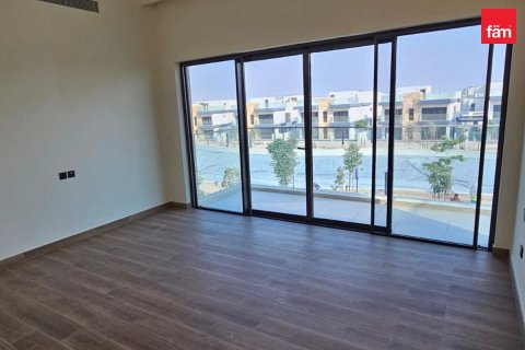 7 bedrooms Villa in Dubai, UAE No. 168843 11