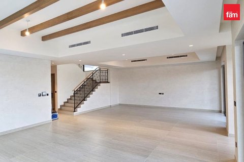 7 bedrooms Villa in Dubai, UAE No. 168843 6