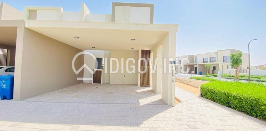 4 bedrooms Townhouse in Villanova, UAE No. 136364